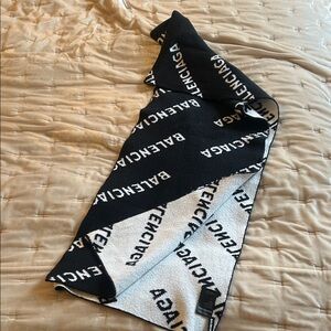 Balenciaga Monochrome Logo Scarf